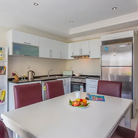 Apartment Orka Royal Hills D3 *